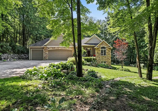 Homes for sale in Richland, MI | 9428 Marshwood Dr, Richland, MI 49083 | MLS# 70538672
