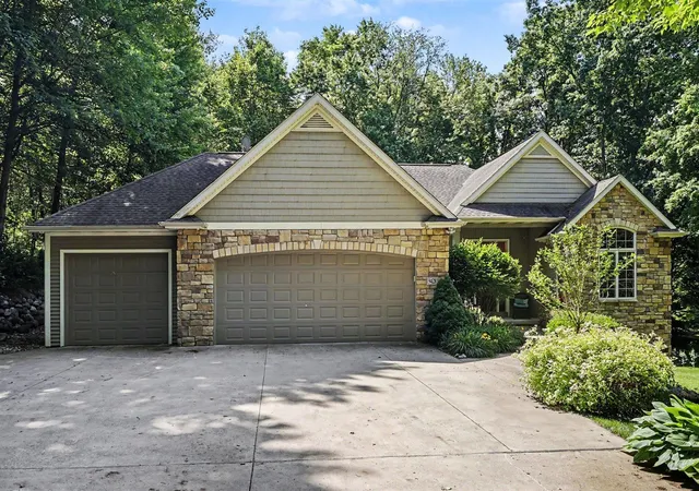 Homes for sale in Richland, MI | 9428 Marshwood Dr, Richland, MI 49083 | MLS# 70538672