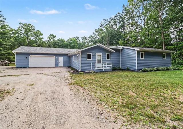 Homes for sale in Fountain, MI | 290 N Benson Rd, Fountain, MI 49410 | MLS# 70544392