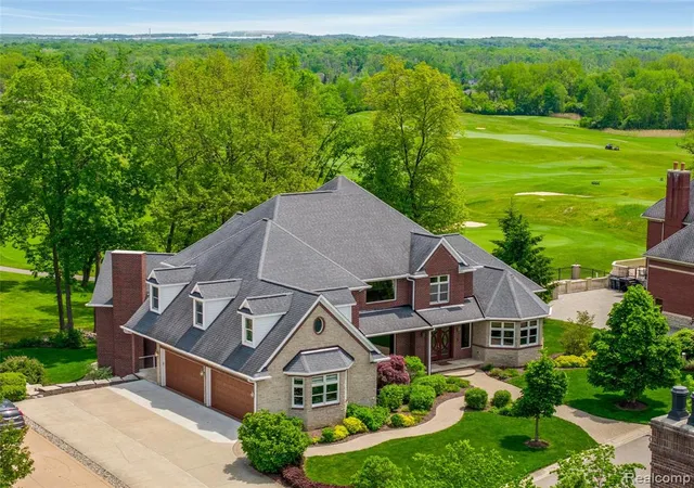 Photo 1 of Single family home for sale at 7432 Foxburg Ct, Clarkston, MI 48348 5060 | MLS# 60999124 | Listing updated on 2026-08-25