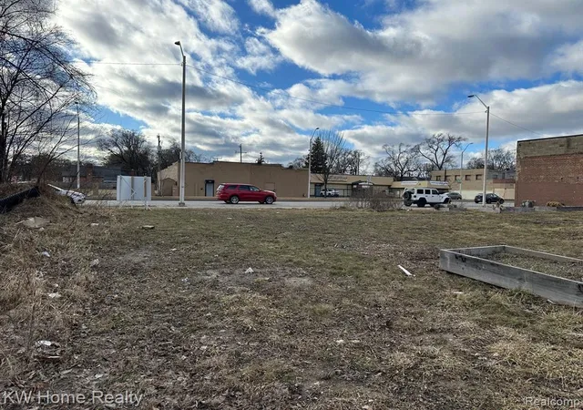 5th image of 15738 Livernois Ave, Detroit, MI 48238 | MLS# 60375108
