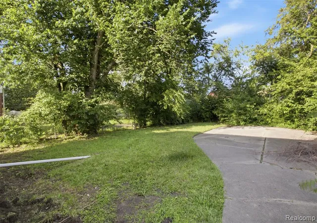 17th image of 18636 Mark Twain St, Detroit, MI 48235 2550 | MLS# 61006058