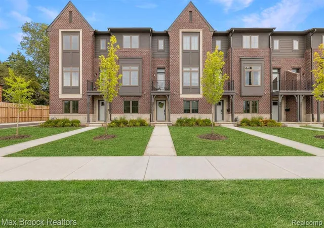 Homes for sale in Grosse Pointe, MI | 382 Notre Dame St, Grosse Pointe, MI 48230 | MLS# 61002909