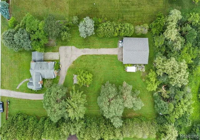 18th image of 42192 Dequindre Rd, Sterling Heights, MI 48314 | MLS# 60916279