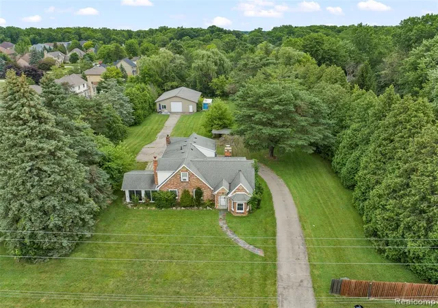 1st image of 42192 Dequindre Rd, Sterling Heights, MI 48314 | MLS# 60916279