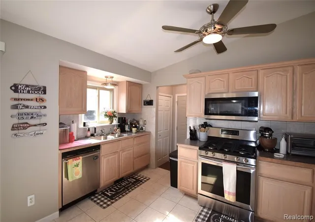 Photo 3 of Sale Pending at 50380 Pembroke Dr, Chesterfield, MI 48047 | MLS# 61015274 | Listing updated on 2026-07-30