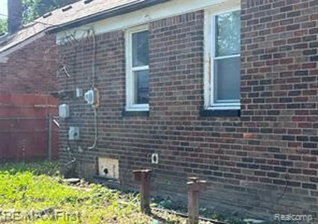 Homes for sale in Detroit, MI | 14101 E State Fair St, Detroit, MI 48205 | MLS# 61009019