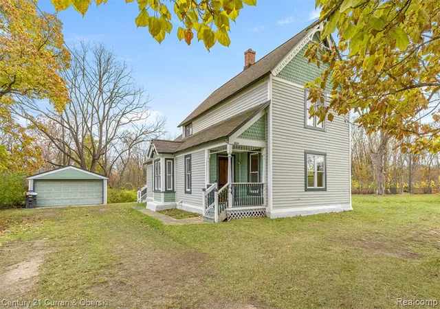 Homes for sale in Westland, MI | 8004 N Farmington Rd, Westland, MI 48185 | MLS# 60950415