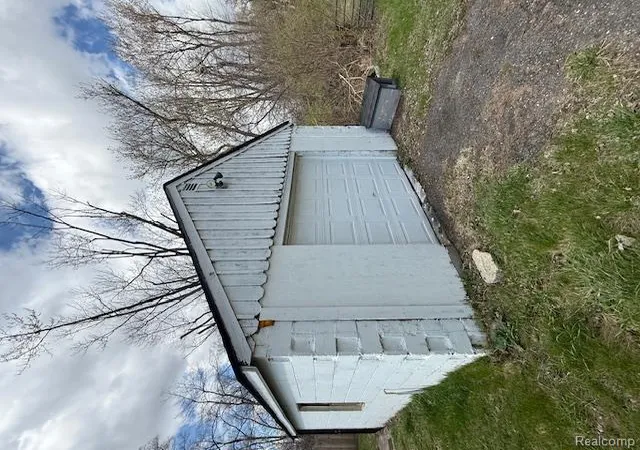 2nd image of 21530 W Davison St, Detroit, MI 48223 | MLS# 60986963