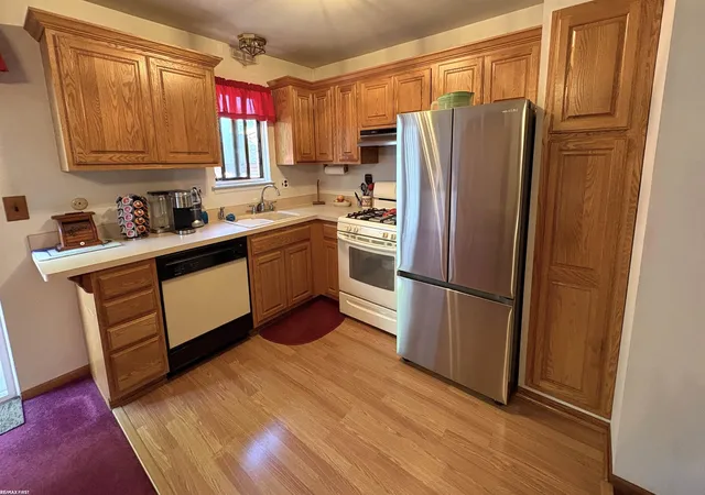 4th image of 24059 Grange St, Clinton Township, MI 48036 | MLS# 50214354