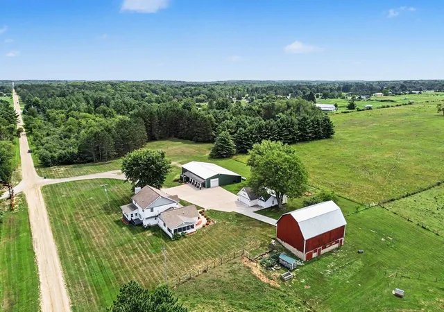 3rd image of 2682 E Haskell Lake Rd, Harrison, MI 48625 | MLS# 80072304