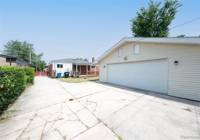 Photo 21 of Single family home for sale at 1575 W 13 Mile Rd, Madison Heights, MI 48071 | MLS# 61017765 | Listing updated on 2026-08-05