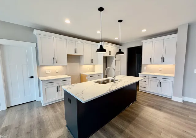 4th image of 13204 Championship Dr, Linden, MI 48451 | MLS# 50204003