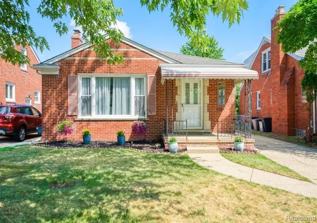 Photo 1 of Single family home for sale at 20871 Beaufait St, Harper Woods, MI 48225 1660 | MLS# 61025334 | Listing updated on 2026-09-14