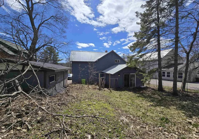 Homes for sale in Hancock, MI | 20904 E 2nd St, Hancock, MI 49930 | MLS# 50207239