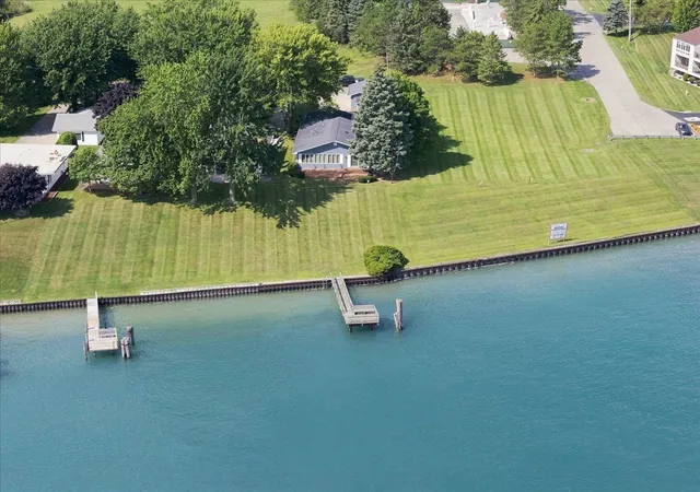 Photo 4 of Sale Pending at 4021 River Rd, East China, MI 48054 | MLS# 50219971 | Listing updated on 2026-09-13