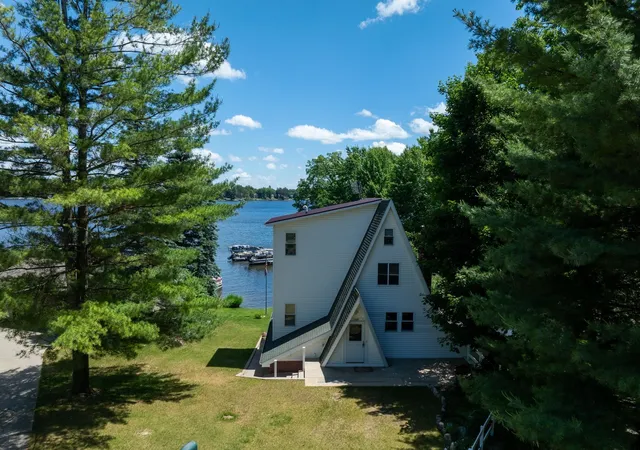 2nd image of 1032 Crown Pointe Dr #Lot: 142, Weidman, MI 48893 | MLS# 80069647