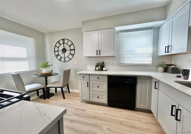 Photo 2 of Sale Pending at 105 W Evelyn Ave, Hazel Park, MI 48030 3108 | MLS# 61024737 | Listing updated on 2026-09-03