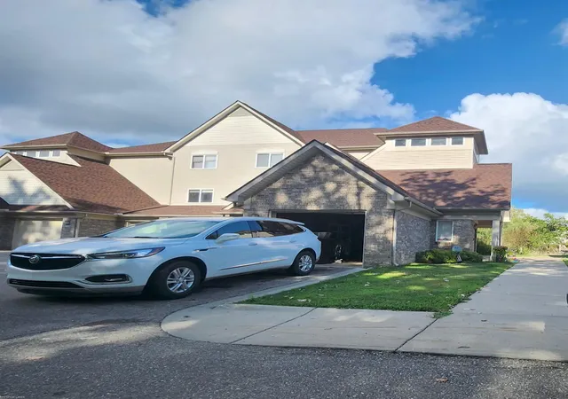 4th image of 1390 Constance Dr, Pontiac, MI 48340 | MLS# 50219010