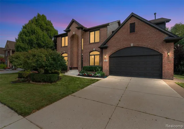 2nd image of 22344 Woodlake Dr, Macomb, MI 48044 | MLS# 61020781