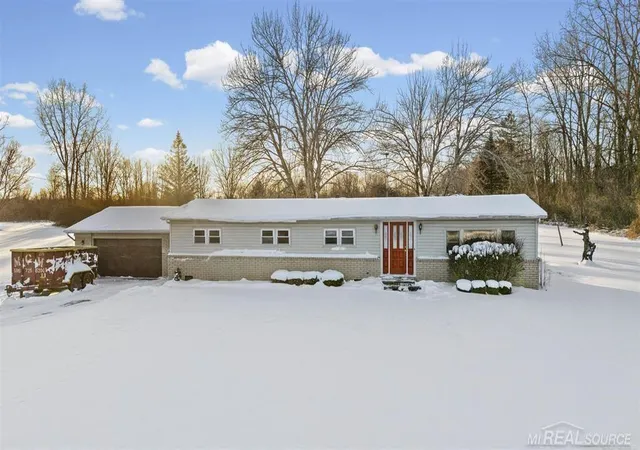 2nd image of 69455 Hicks Rd, Armada, MI 48005 | MLS# 50215832