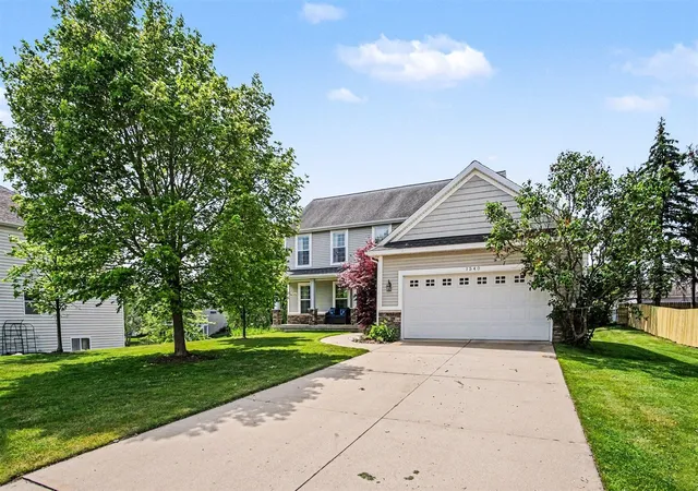 Homes for sale in Byron Center, MI | 1540 Copperfield St, Byron Center, MI 49315 | MLS# 70537922