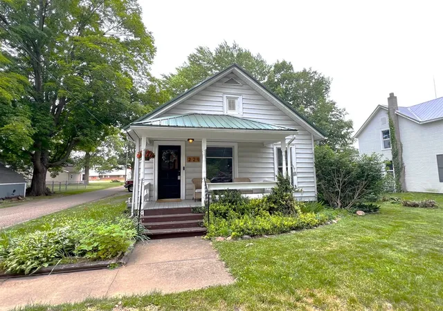 Homes for sale in Burr Oak, MI | 229 5th St, Burr Oak, MI 49030 | MLS# 70537817