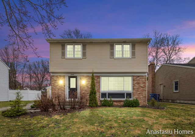 Homes for sale in Grand Rapids, MI | 2244 Woodlawn Ave, Grand Rapids, MI 49546 | MLS# 70518998