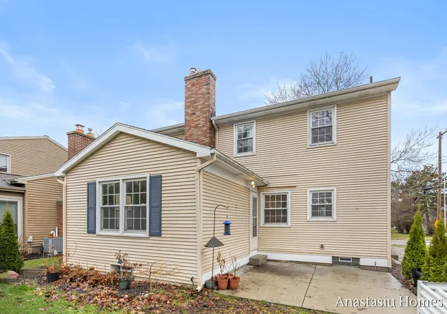 Homes for sale in Grand Rapids, MI | 2244 Woodlawn Ave, Grand Rapids, MI 49546 | MLS# 70518998