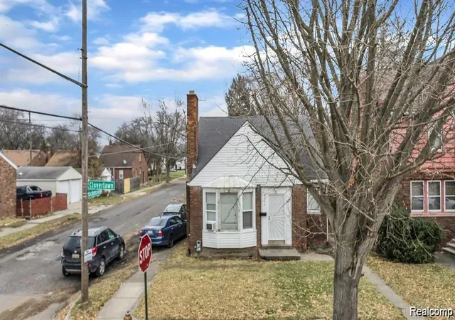 3rd image of 8362 Cloverlawn St, Detroit, MI 48204 | MLS# 60973110