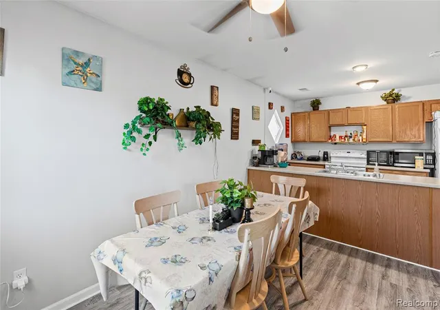 5th image of 4485 Home Town Dr, Flint, MI 48506 | MLS# 61000455