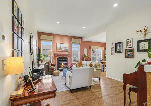 image of 3634 Honeysuckle Cir, Saginaw, MI 48603 | MLS# 50202931