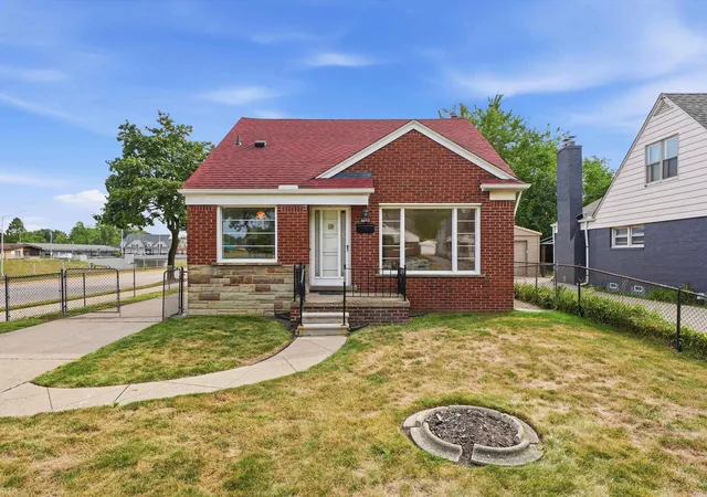 Photo 2 of Sale Pending at 20712 Lancaster St, Harper Woods, MI 48225 | MLS# 50220113 | Listing updated on 2026-09-22