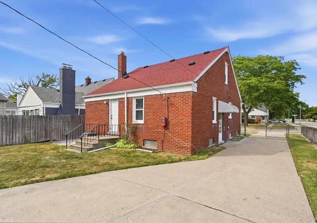 Photo 3 of Sale Pending at 20712 Lancaster St, Harper Woods, MI 48225 | MLS# 50220113 | Listing updated on 2026-09-22
