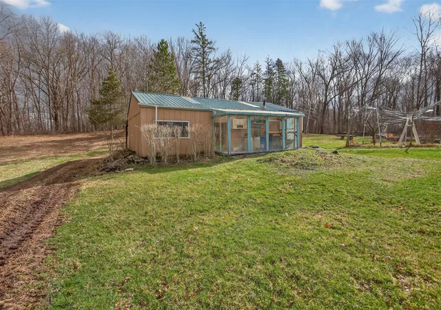 3rd image of 6246 S Brooklyn Rd, Jackson, MI 49201 | MLS# 70519877
