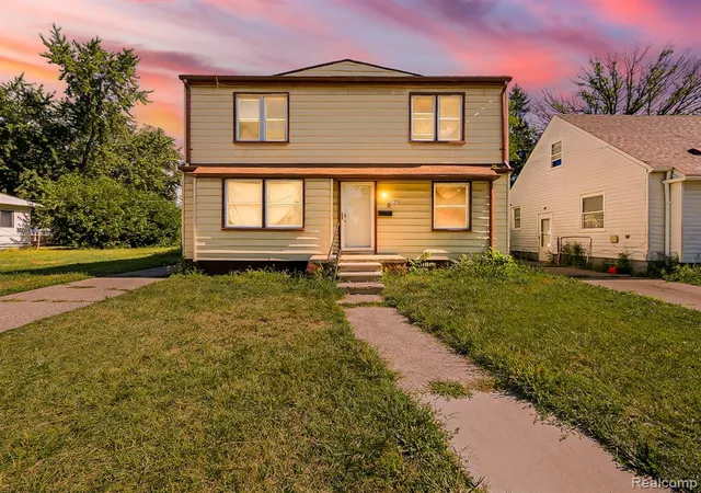 Photo 1 of Single family home for sale at 14725 Agnes Ave, Eastpointe, MI 48021 2881 | MLS# 61025069 | Listing updated on 2026-09-18
