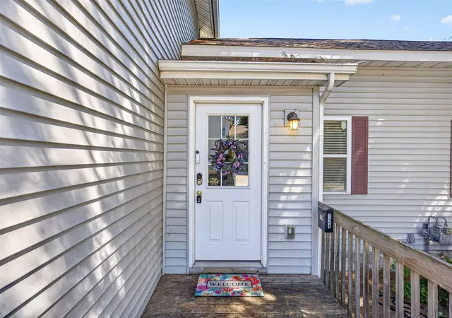 Photo 3 of Single family home for sale at 124 W Madison St, Big Rapids, MI 49307 | MLS# 70502066 | Listing updated on 2026-07-16