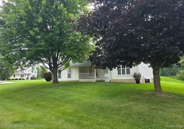 Homes for sale in Linden, MI | 14388 Oak Leaf Trl, Linden, MI 48451 | MLS# 61006691