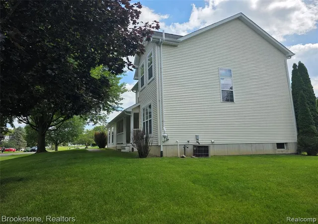 Homes for sale in Linden, MI | 14388 Oak Leaf Trl, Linden, MI 48451 | MLS# 61006691