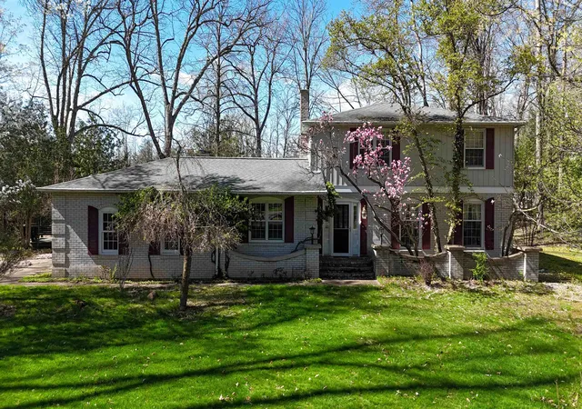 2nd image of 620 West Ct, Mount Pleasant, MI 48858 | MLS# 80067471