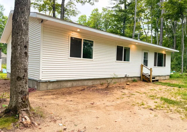 Photo 2 of Single family home for sale at 6168 Needles Ln, Kalkaska, MI 49646 | MLS# 80072936 | Listing updated on 2026-08-30