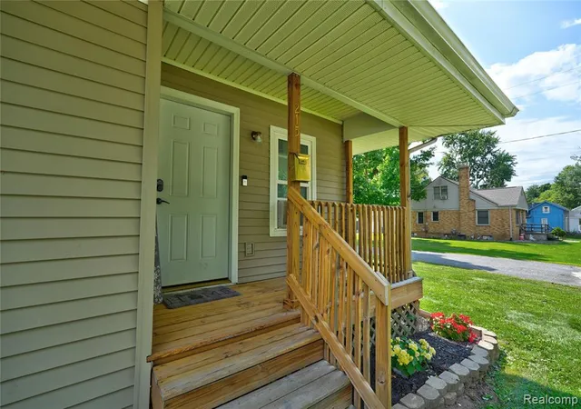 Photo 4 of Single family home for sale at 215 W Williams St, Corunna, MI 48817 1647 | MLS# 61025802 | Listing updated on 2026-09-02