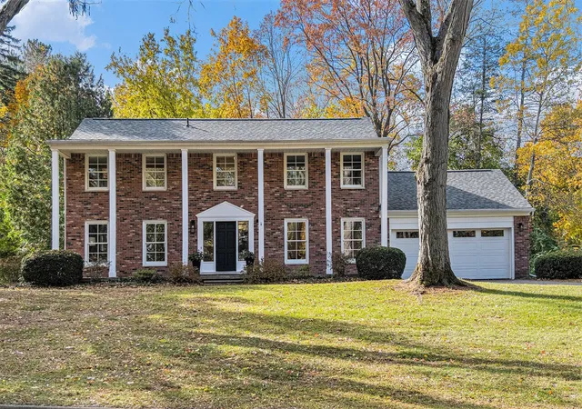 Photo 1 of Single family home for sale at 3075 Hunting Valley Dr, Ann Arbor, MI 48104 | MLS# 70502624 | Listing updated on 2025-11-12