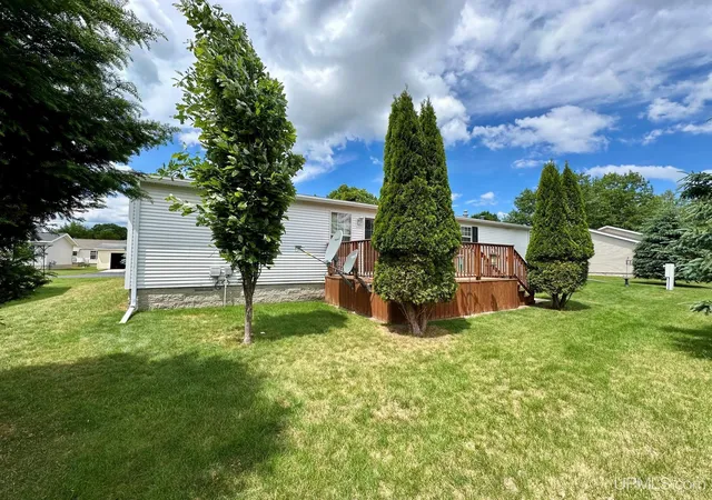 Homes for sale in Gladstone, MI | 26 Kenneally Blvd, Gladstone, MI 49837 | MLS# 50212866