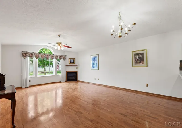 Homes for sale in Tecumseh, MI | 1001 Carriage Dr, Tecumseh, MI 49286 | MLS# 50209331