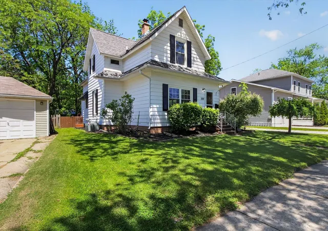 Homes for sale in Alma, MI | 308 Orchard St, Alma, MI 48801 | MLS# 80069142