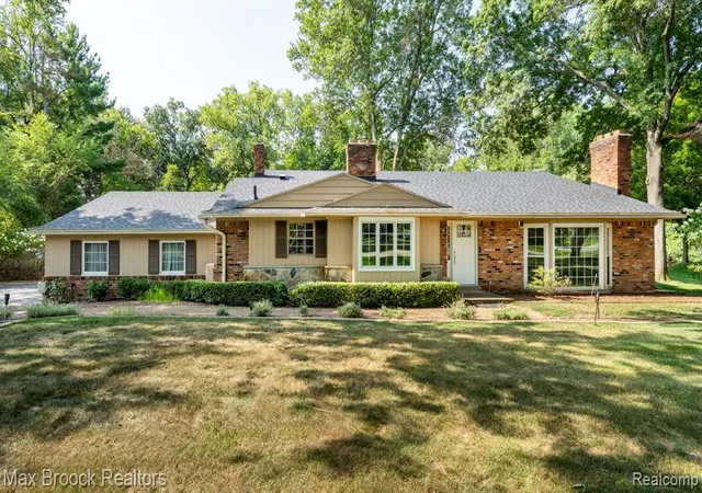 1st image of 25461 Tweed Dr, Franklin, MI 48025 | MLS# 61022956