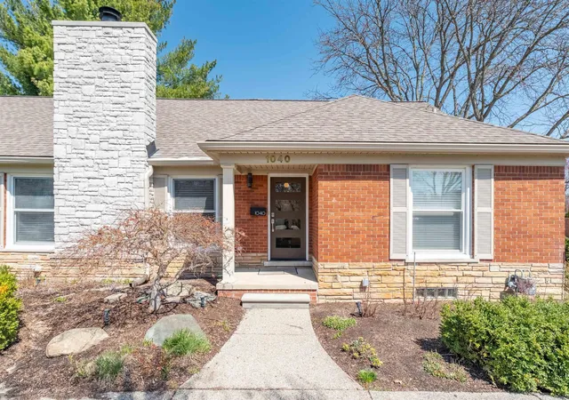 5th image of 1040 N Renaud Rd, Grosse Pointe Woods, MI 48236 | MLS# 50214517