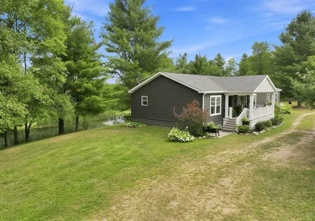 4th image of 21222 21 Mile Rd, Tustin, MI 49688 | MLS# 80072551