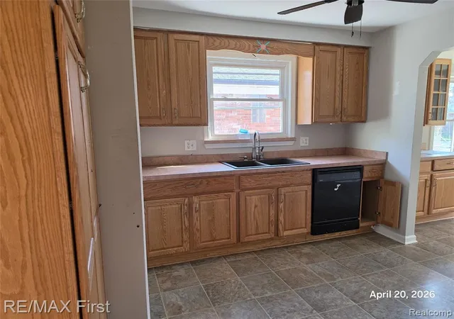 Homes for sale in Eastpointe, MI | 24544 Phlox Ave, Eastpointe, MI 48021 | MLS# 60986216